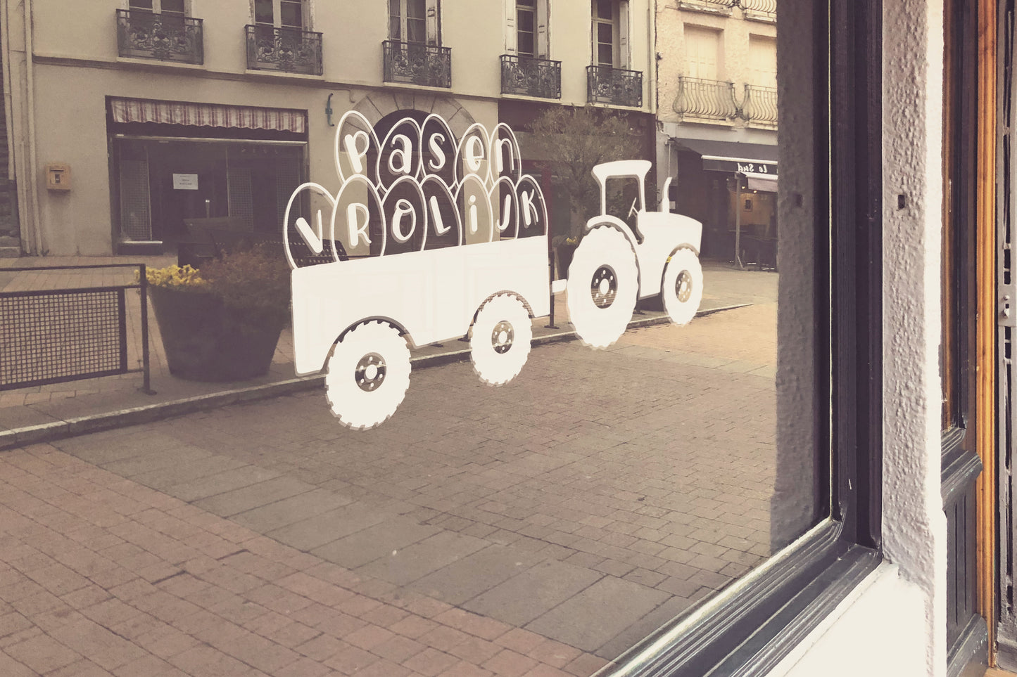 Vrolijk pasen tractor raamfolie - Herbruikbaar