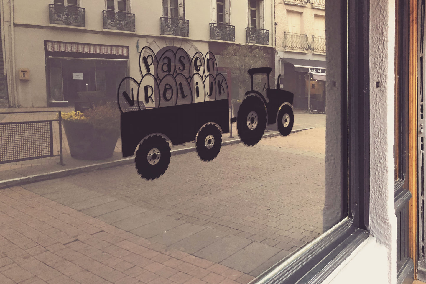 Vrolijk pasen tractor raamfolie - Herbruikbaar